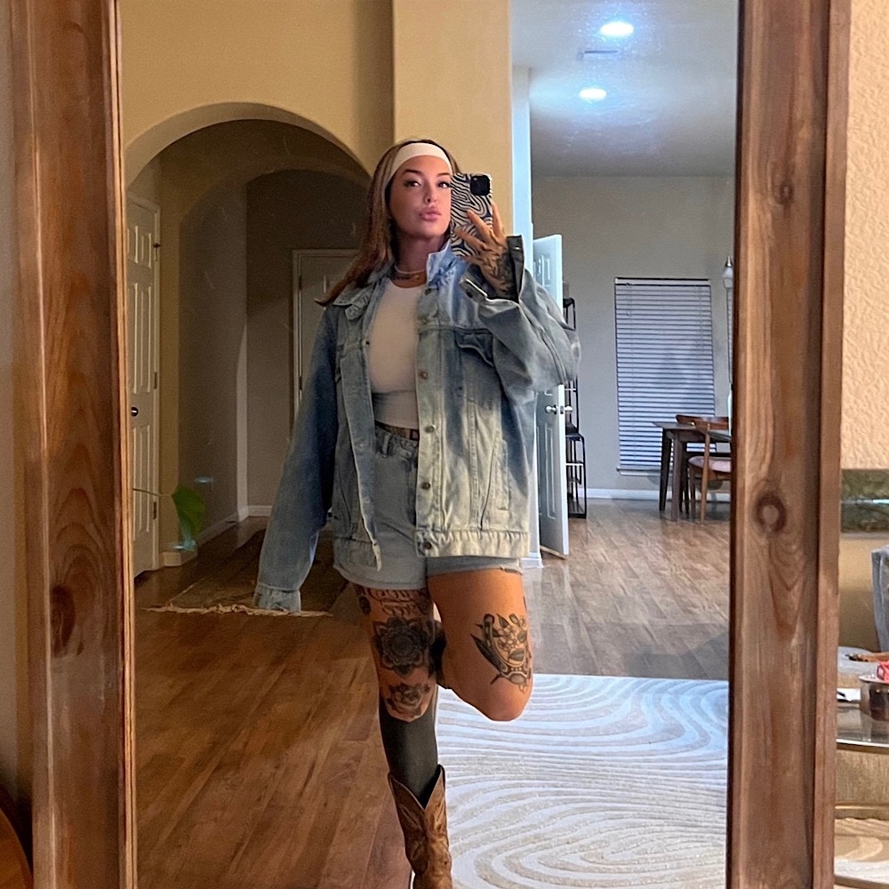 Meet your Posher, Camille